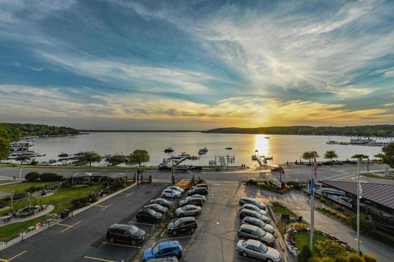 Harbor Shores On Lake Geneva Extérieur photo