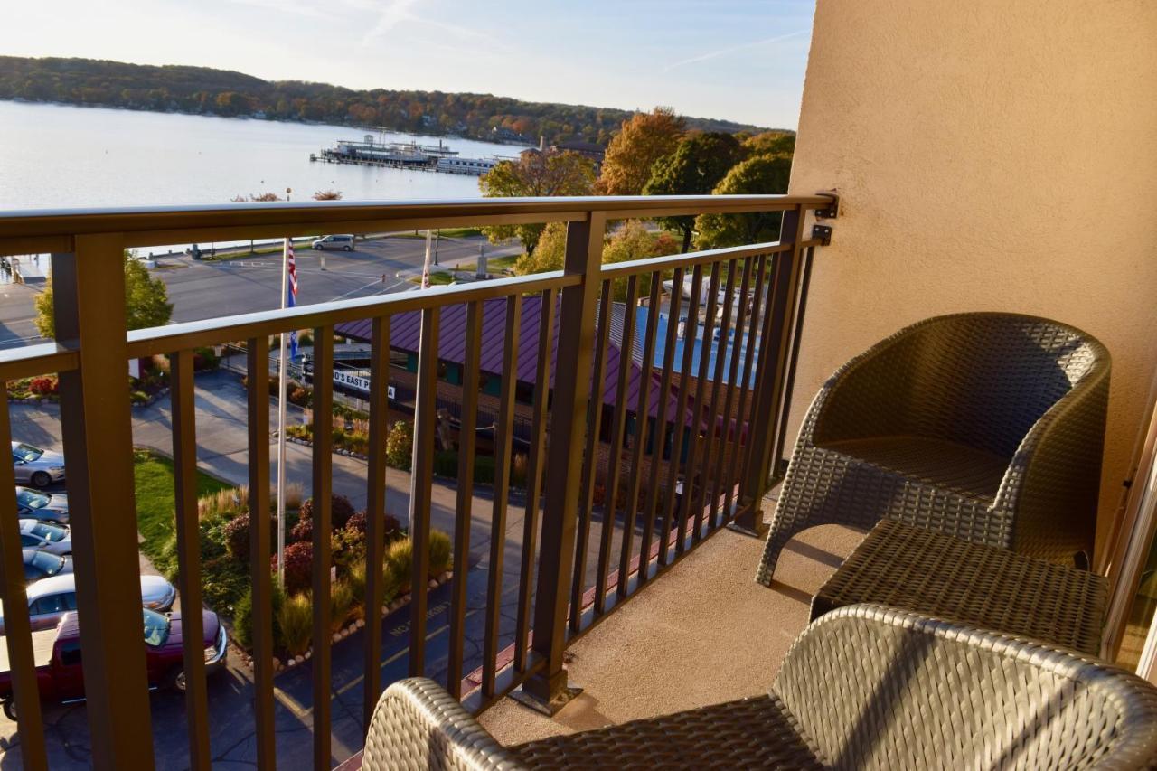 Harbor Shores On Lake Geneva Extérieur photo