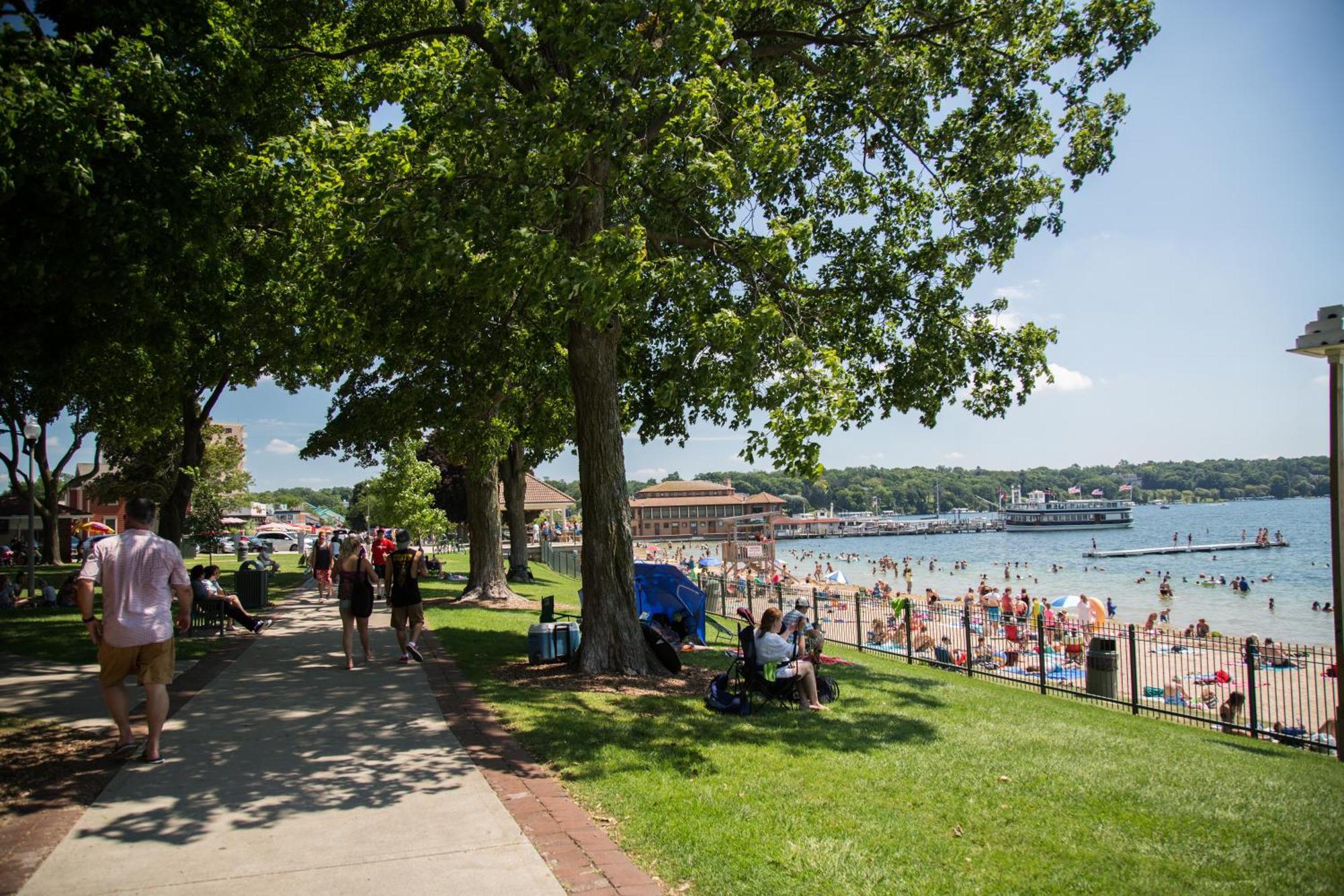 Harbor Shores On Lake Geneva Extérieur photo