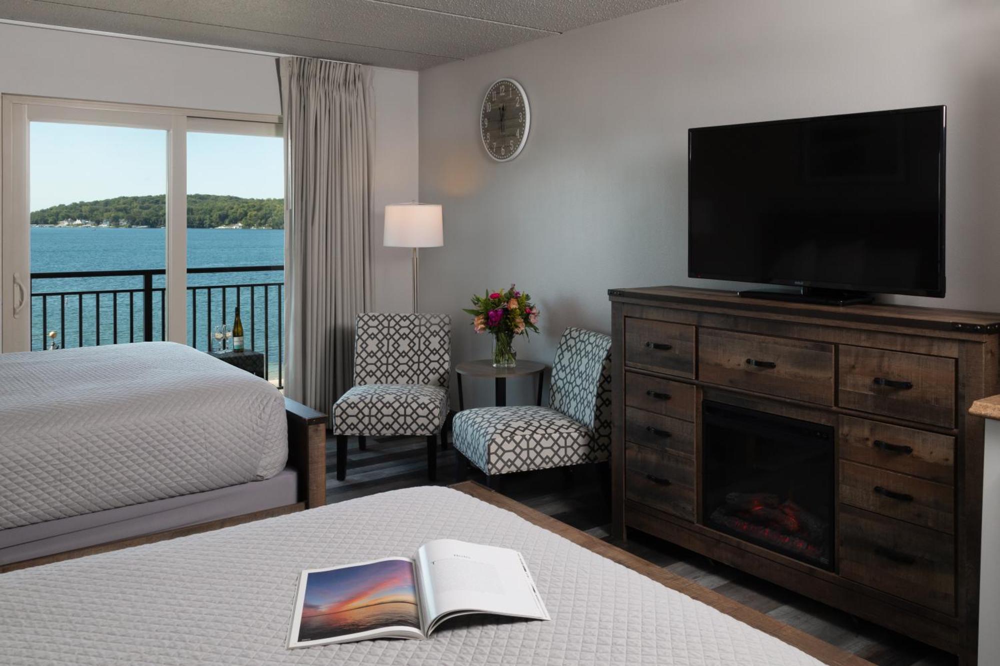 Harbor Shores On Lake Geneva Chambre photo